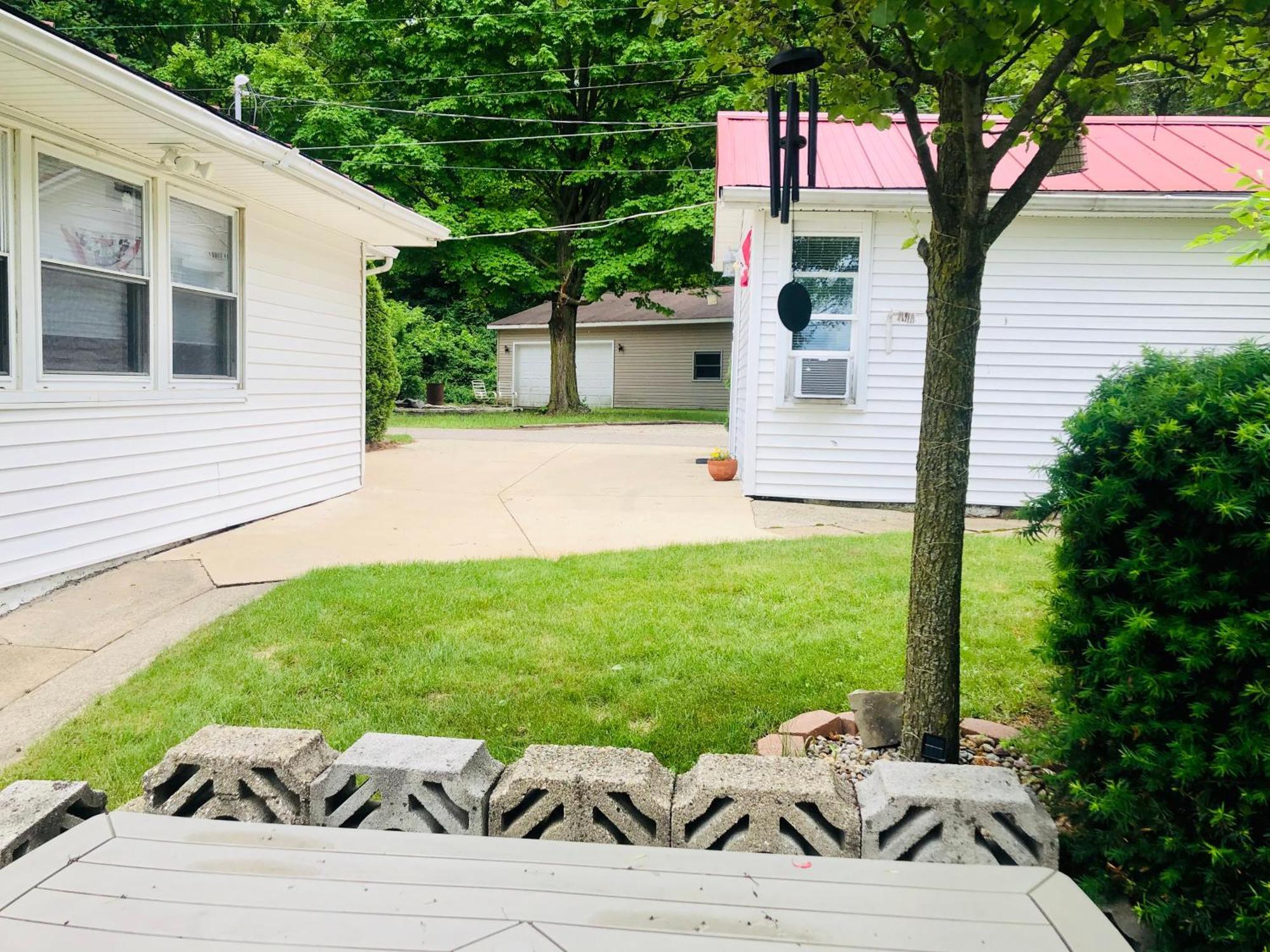 The Wellington Lake Cottage Middlebury Exterior photo